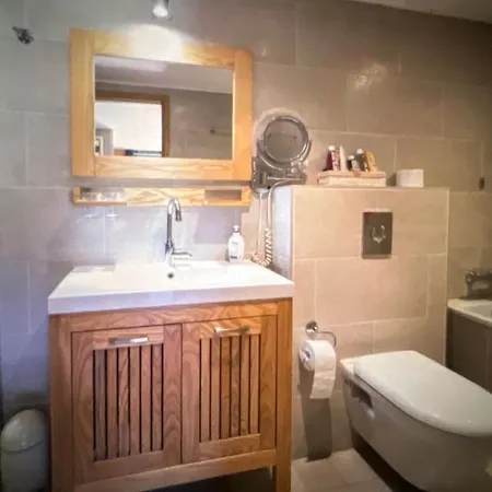 Spacious Harrison Chalet Near Slopes By Nest Ζόλντεν